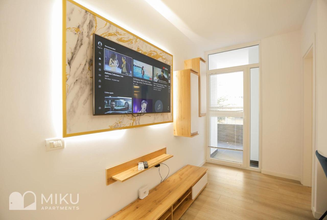 Miku Apartment-Brand New At Wilson Square Tiran Dış mekan fotoğraf