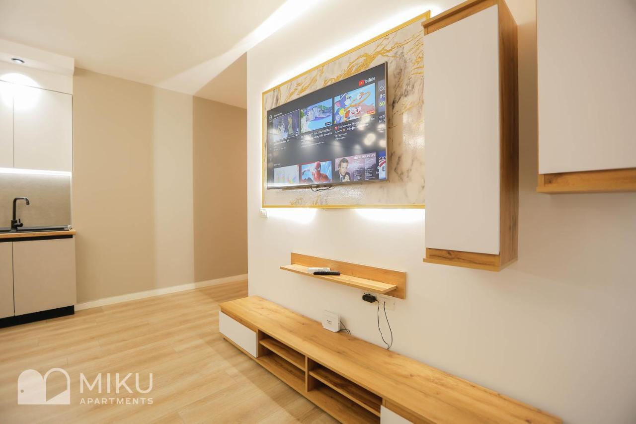 Miku Apartment-Brand New At Wilson Square Tiran Dış mekan fotoğraf