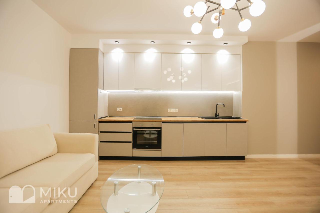 Miku Apartment-Brand New At Wilson Square Tiran Dış mekan fotoğraf