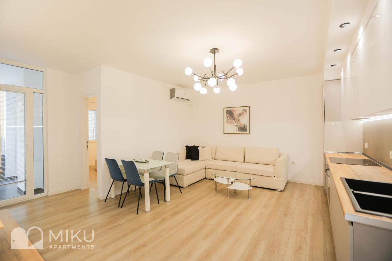 Miku Apartment-Brand New At Wilson Square Tiran Dış mekan fotoğraf