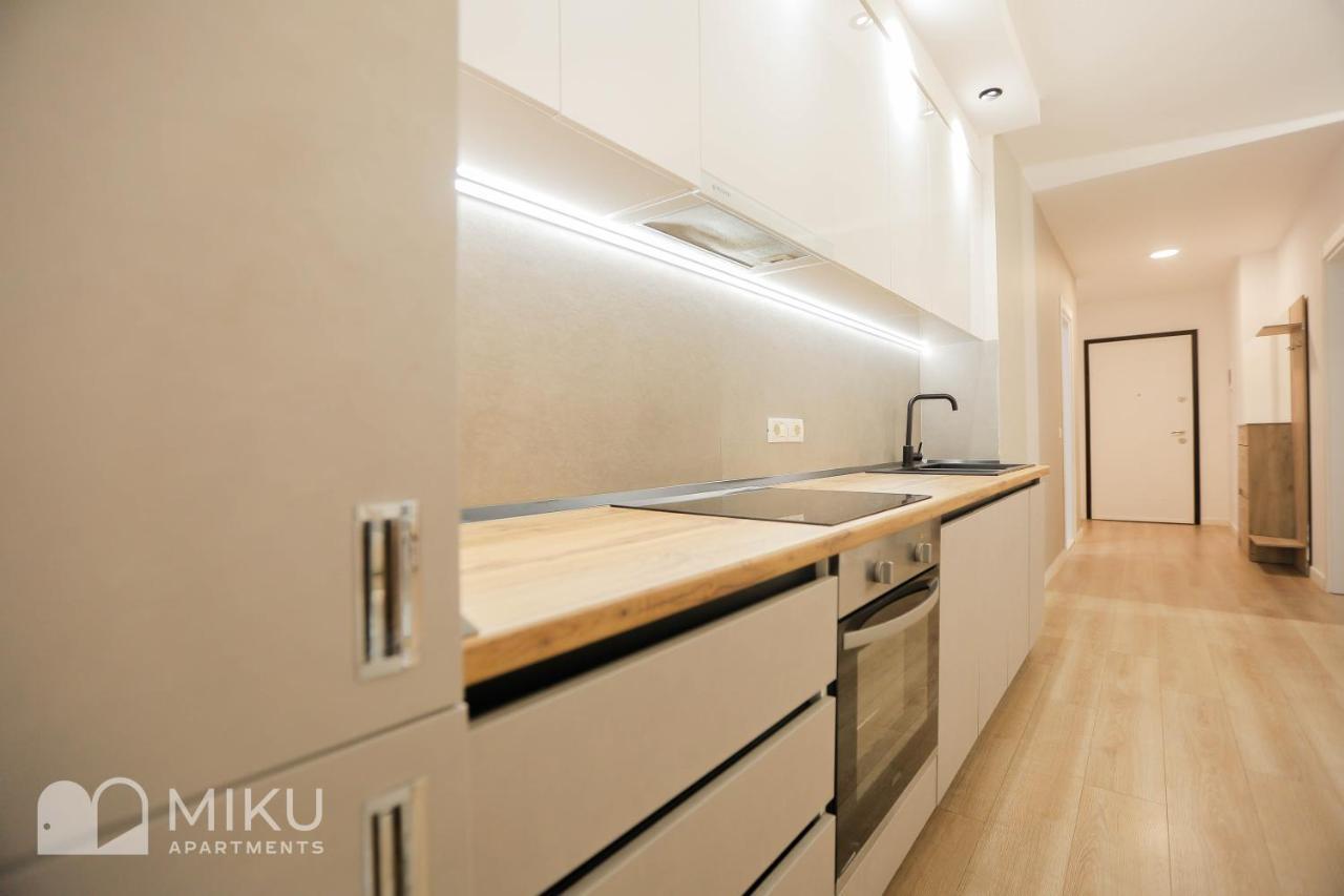 Miku Apartment-Brand New At Wilson Square Tiran Dış mekan fotoğraf